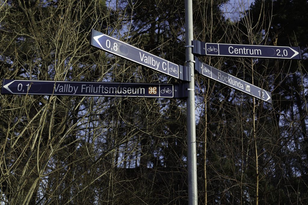 Följ pilarna