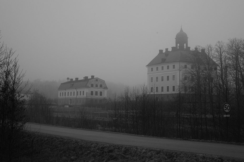 Slottet i dimman