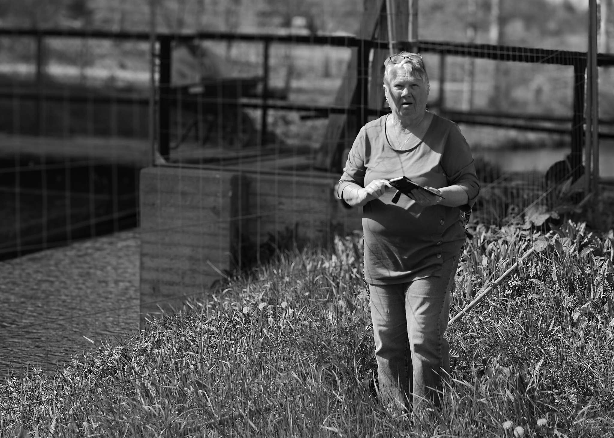 Street foto Västerås – Carina fotograferar vid Svartån